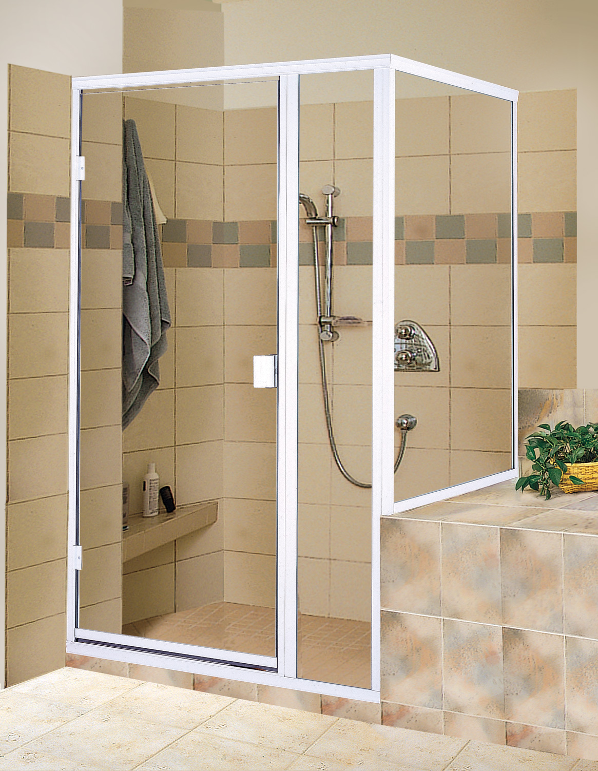 Accent 3/16' clear, glass, chrome finish